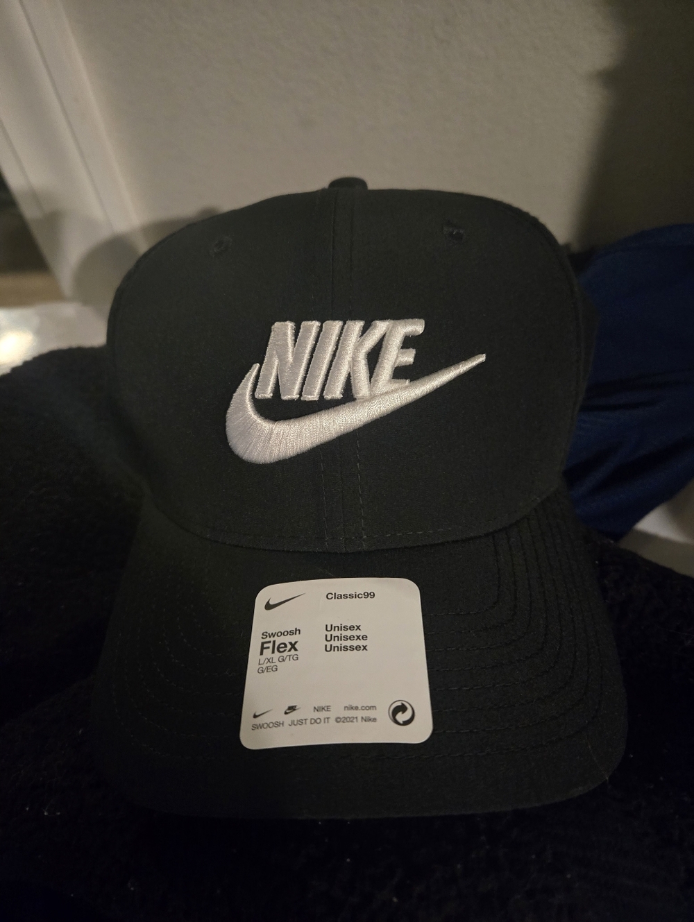 Nike Black Embroidered Swoosh Flex Cap